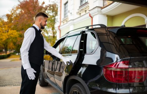 Weekly car rental Paris