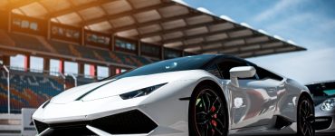 luxury car rental Dubai 
