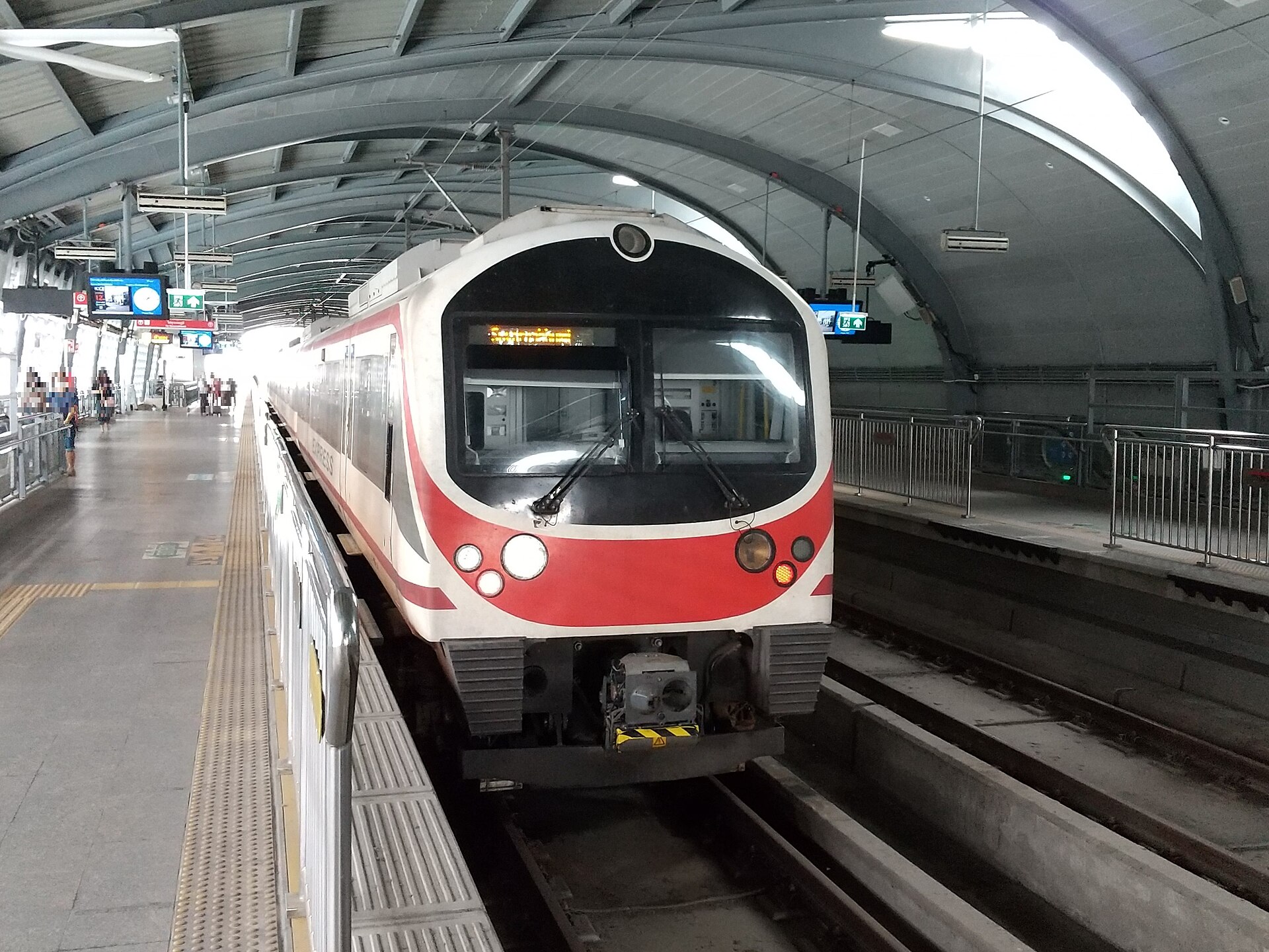 Airport Rail Link train waiting at Phaya Thai Station in Bangkok