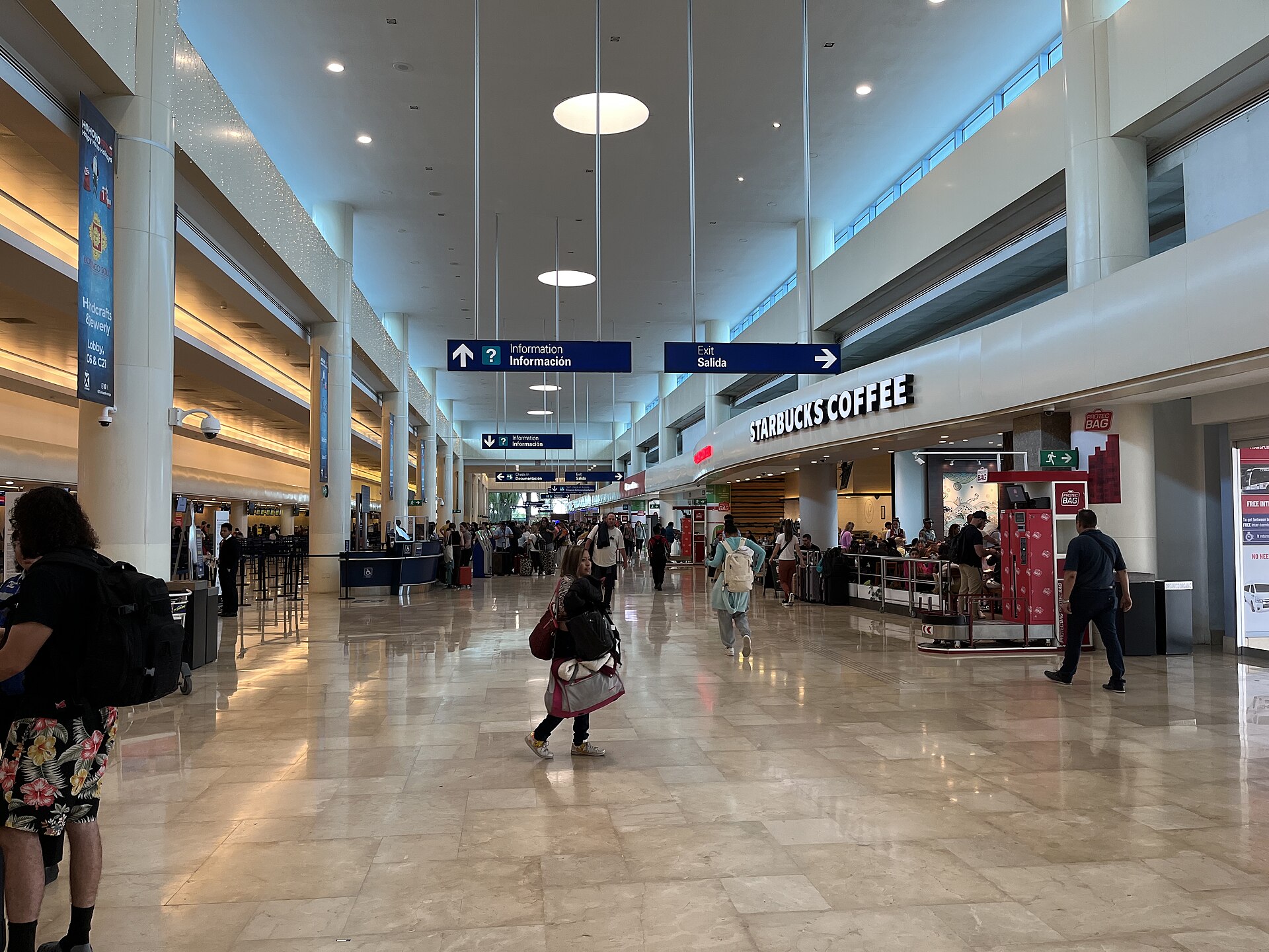 Cancun International Airport, the busiest leisure destination in the Mexican domestic network