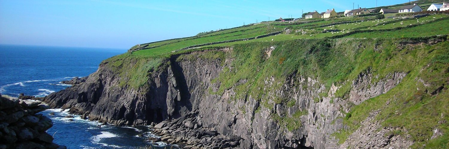 View over the Atlantic coastline from Dunbeg Fort on the Dingle Peninsula