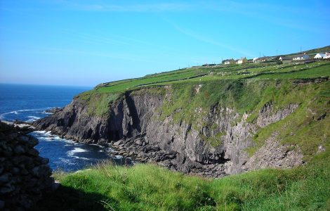 View over the Atlantic coastline from Dunbeg Fort on the Dingle Peninsula