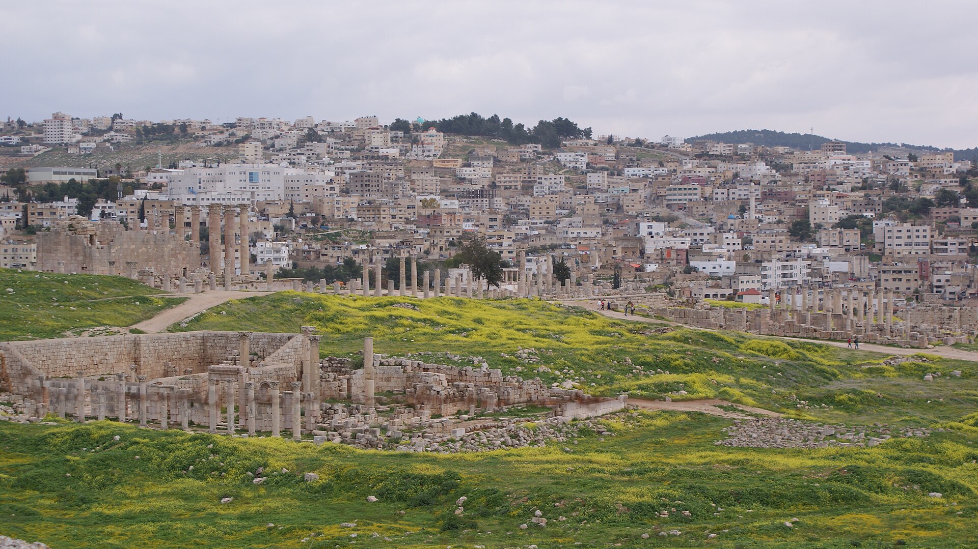Colonnaded street and Roman ruins at Jerash, north of Amman