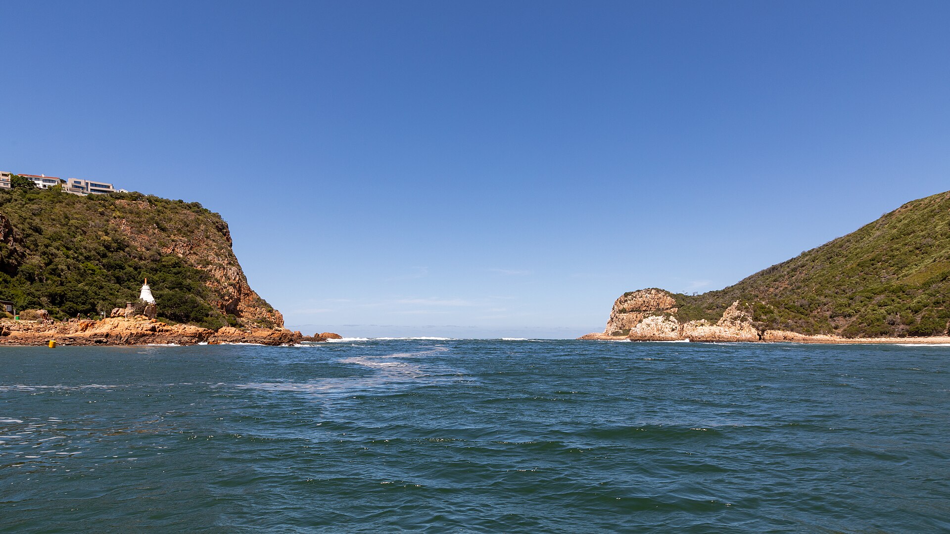 The Knysna Heads where the lagoon meets the sea on the Garden Route