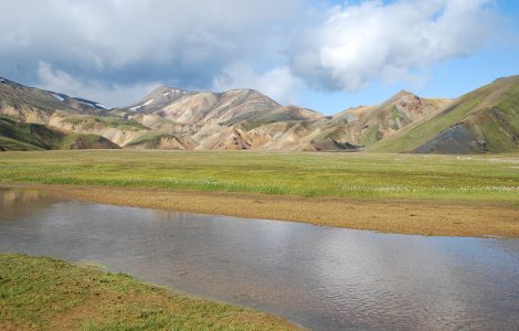 Coloured rhyolite mountains and hiking huts at Landmannalaugar in the Icelandic highlands