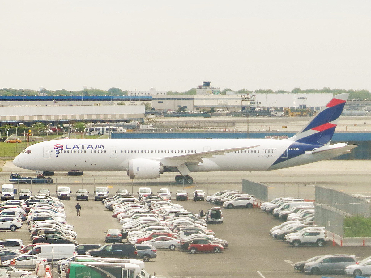 A LATAM Airlines Boeing 787; LATAM is one of the three main carriers on Peru’s domestic network
