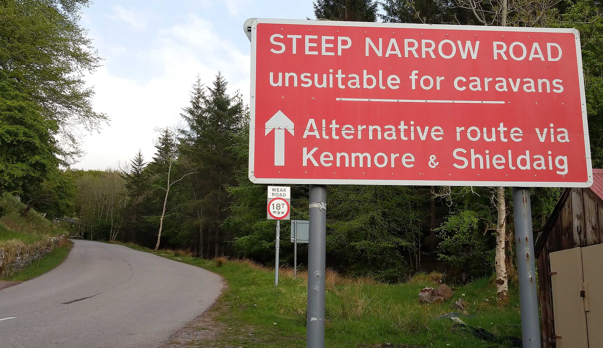 The NC500 alternates between fast A-roads and single-track lanes with passing places