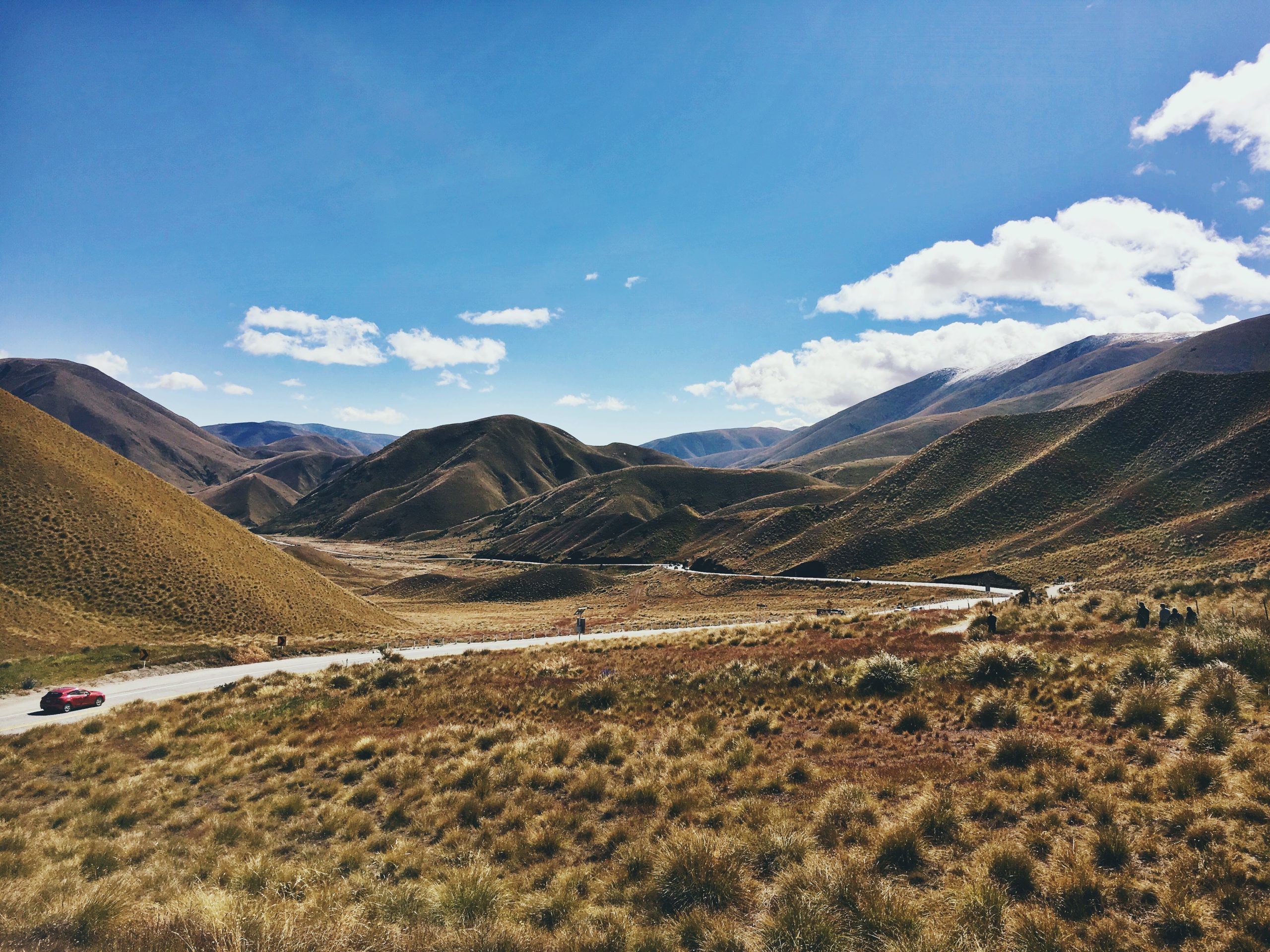 The road over the Lindis Pass in the South Island of New Zealand