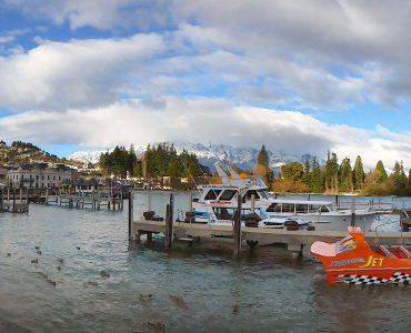 Queenstown on the shore of Lake Wakatipu with the Remarkables mountains behind
