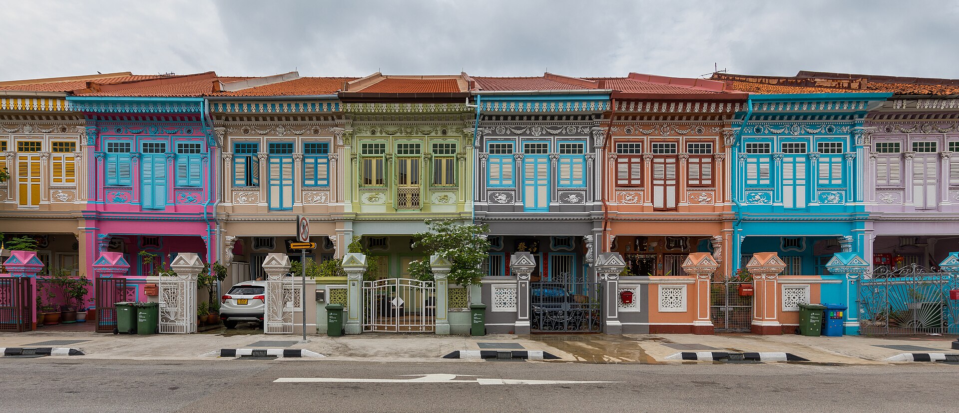 Brightly painted Peranakan shophouses on Koon Seng Road in Singapore