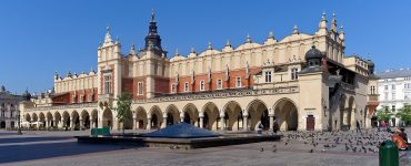 The Renaissance Cloth Hall (Sukiennice) standing in the middle of Krakow’s Main Market Square