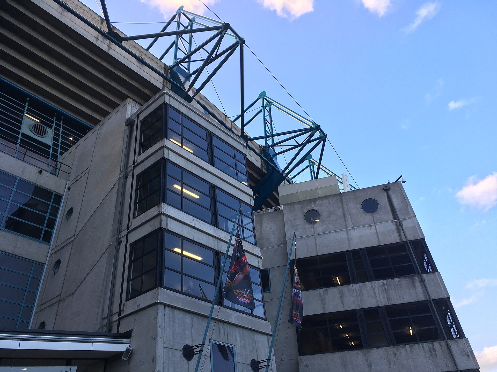 Exterior of the Melbourne Cricket Ground seen from Yarra Park