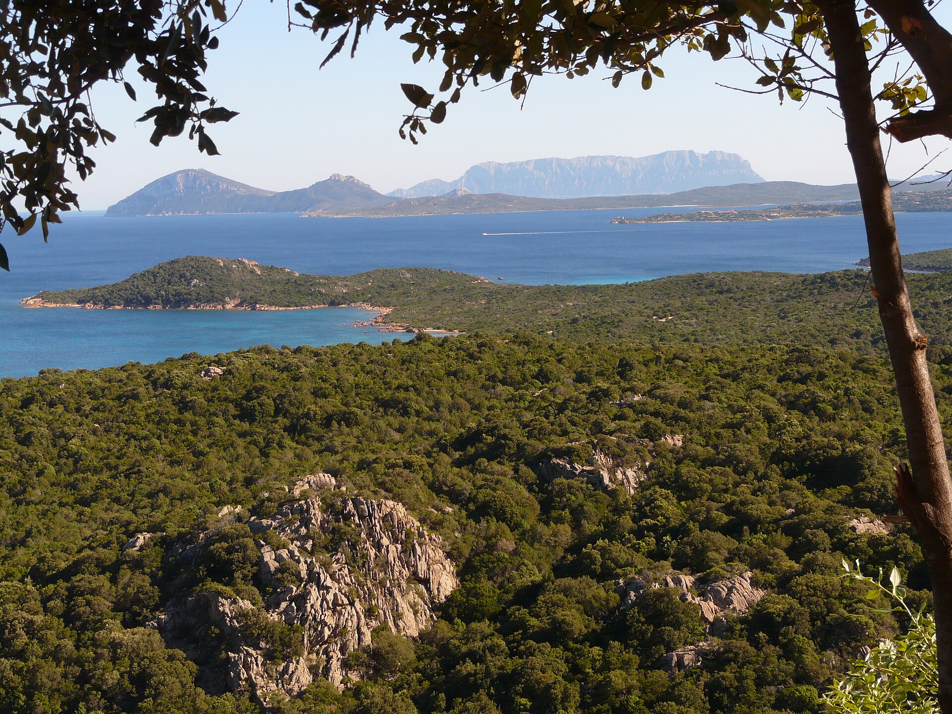 Rocky coastline and turquoise water on the Costa Smeralda in Sardinia